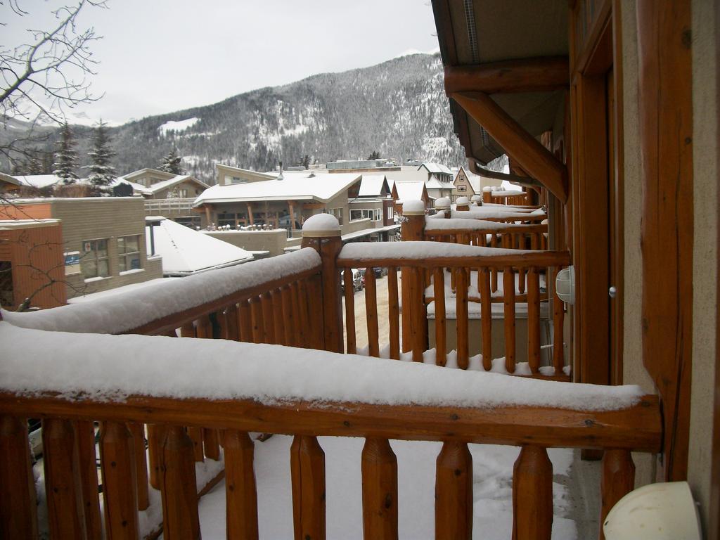Brewster Mountain Lodge Banff Exterior foto